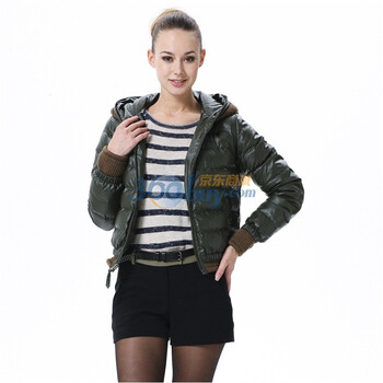 波司登 2011新款 羽绒服 女仿皮连帽短休闲款 BR2236 绿色 185/104A(XXXL)