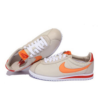 NIKE(耐克) 经典系列 经典鞋 女性 385395202 385395-202 白色 6.5