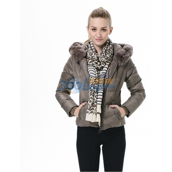 波司登 2011新款 羽绒服 女帽毛休闲时尚短款 BR2242 灰色 185/104A(XXXL)