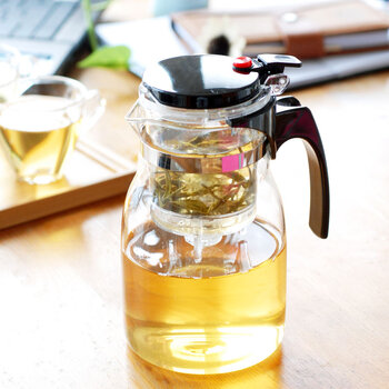 
                                        美斯尼玻璃茶具套装 过滤飘逸杯茶壶 一壶四杯一茶盘                