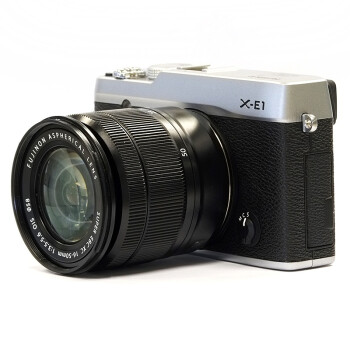 富士（FUJIFILM） X-E1（XC16-50mm） 单电套机（银色机身/黑色镜头）