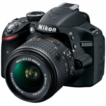 尼康（Nikon） D3200 单反套机 （AF-S DX 18-55mm f/3.5-5.6G VR II 尼克尔镜头）黑色