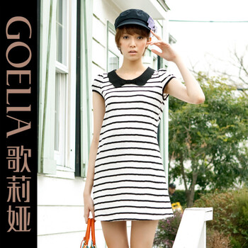 歌莉娅GOELIA 2012夏季新款 条纹针织连衣裙+胸针25E4B620 条纹 L