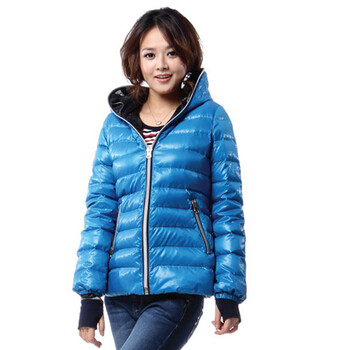 雅鹿.自由自在 女款撞色连帽羽绒服 ^@^F119130 动力蓝 170/XL