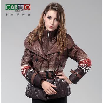 卡帝乐鳄鱼女装修身渐变羽绒服0816 暗红色 XXL