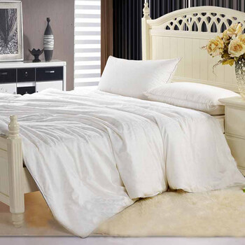 思侬 蚕丝被 1.5米双人床品 春秋被 特价 白色 200X230cm