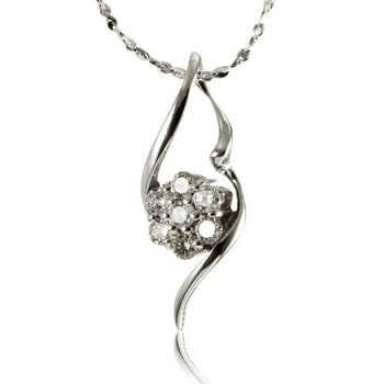 伟德bv1946官网-“黄金甲”突然爆火！女子晒价值4万元黄金首饰“剪碎”贴在手上；不少品牌已上架