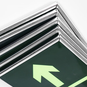 谋福 CNMF 9494 荧光安全出口标识牌 自发光标牌指示牌墙贴 （加厚面板款 禁止烟火 红色）