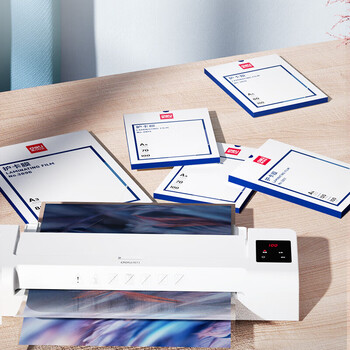 得力（deli）过塑机塑封机膜 过塑膜 包装机膜 优质护卡膜 塑封膜 305×220mm 100张/包【14315】