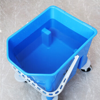 CT施达 TM-SB 25R 排拖榨水车 带轮榨水桶 25L 红色