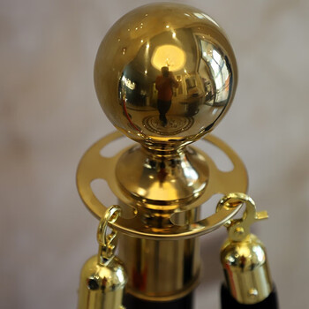 鸣固 酒店礼宾杆迎宾柱 银行排队护栏围栏迎宾柱礼宾杆 一米线栏杆迎宾柱礼宾杆 金色圆头加重款