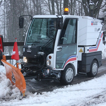 道路宝（DULEVO）850mini（柴油纯吸式） 意大利原装进口  纯吸式驾驶式燃油扫地车 市政环卫清洁