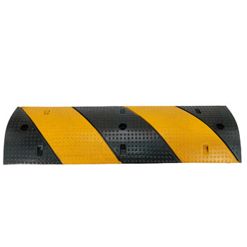 海斯迪克 HK-2210 线槽减速带 pvc护线压线板盖线板电缆保护槽橡胶线槽板 斜纹二线槽减速带1000*300*60mm