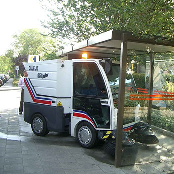 道路宝（DULEVO）850mini（柴油纯吸式） 意大利原装进口  纯吸式驾驶式燃油扫地车 市政环卫清洁