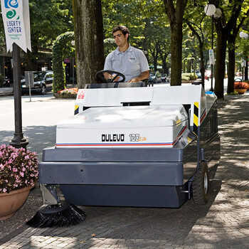 道路宝（DULEVO）120DK（柴油式） 意大利原装进口 大型驾驶式燃油扫地车 清扫重粉尘场所