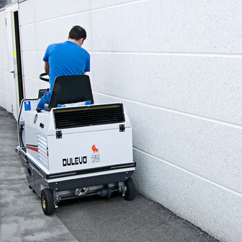 道路宝（DULEVO）75EH（电瓶式） 意大利原装进口 （小型驾驶式扫地车 工商业场所扫地吸尘