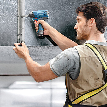 博世 GDR 120-LI 12V锂电充电式冲击扳手/起子机 12V/2.0Ah电池×2