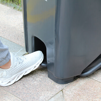 莫恩克 户外大号垃圾桶 分类垃圾桶 环卫垃圾桶 小区物业收纳桶可定制LOGO  带轮挂车垃圾桶 灰色240L脚踏款