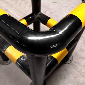 万尊  异型护栏C型单层壁厚1.5mm直角防护栏水泥承重柱防撞柱