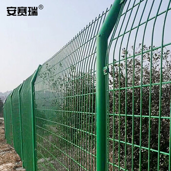 安赛瑞 高速公路护栏网 双边丝护栏铁丝网围栏隔离防护网铁路护栏 丝粗4.0mm 1.8×3m含预埋立柱1根 200246
