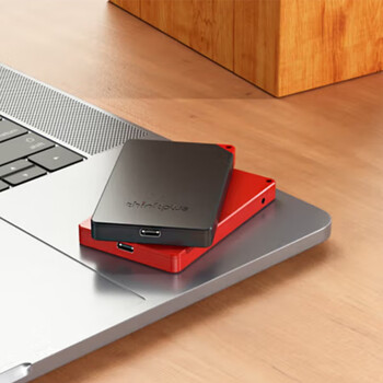 ThinkPlus联想 1TB移动固态硬盘 USB3.1高速PSSD移动硬盘小巧便携读取550MB/S US100黑色