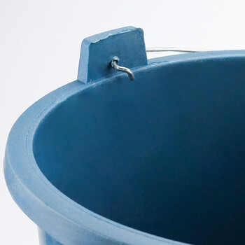 赫思迪格 JG-458 泥工瓦工小灰桶 建筑工地用牛筋桶 塑料桶 耐磨加厚水泥桶 29cm加强款绿色带提手