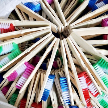 益美得 LSL8562 竹制硬毛鞋刷洗衣房清洁衣物刷子多功能清洁刷子 竹柄彩色鞋刷（颜色随机）