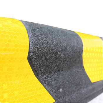 腾驰（CT）反光护墙角长橡塑胶护角防撞条 停车场地下车库护角线墙角保护器条交通设施 直角长80cm厚6mm