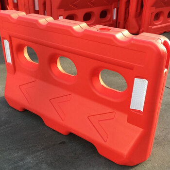 冰禹 BYaf-14 三孔水马 道路隔离墩 塑料注水围栏 施工防撞围挡130*70cm 红色水马10个