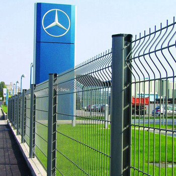 唯曼桃型柱护栏网别墅小区围墙网片围栏高速公路防护网 硬塑5毫米粗*0.6米高*2.5米长/含1柱