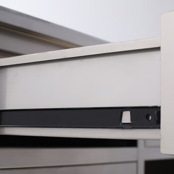 震迪304不锈钢检测桌1.4米分类储存柜带锁设备维修桌可定制KG162