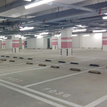 元汗RP750橡塑车轮定位器 四孔 停车位挡车器地下车库限位阻车器倒车止退器