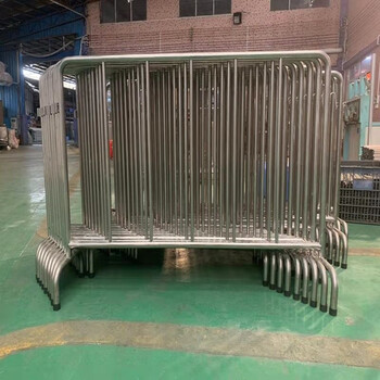 百舸 不锈钢铁马护栏 幼儿园景区商场排队围栏 交通安全隔离栏 201材质38外管1.2*2m带牌