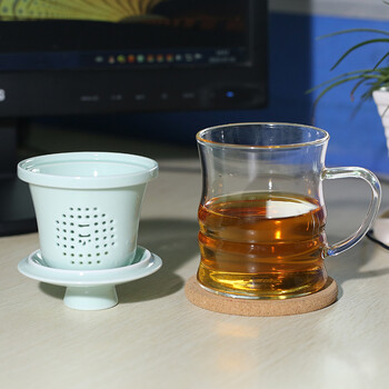 
                                        一园国际 办公茶杯 影青竹韵杯 陶瓷过滤耐热玻璃杯身杯身泡茶杯家用  礼盒包装 350ML                