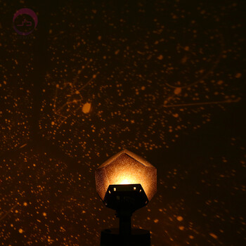 
                                        JU BAI YI 聚百易 大人科学四季星空投影灯小夜灯星空机の的投影仪 投影灯星空灯 原装三代黄光(星座+电源)                
