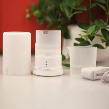 
                                        维优净 香薰机 负离子加湿器静音香薰灯香薰炉净化空气 200ml暖灯-送精油                