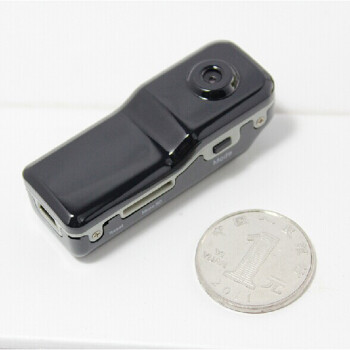 
                                        【升级版】D82S高清微型摄像机 迷你监控器 智能声控摄像机 行车记录仪 微型录像机 官方配置+32G卡                