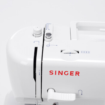 胜家SINGER家用电动多功能缝纫机吃厚锁边 电动台式+全国联保+9种装饰线迹8280A