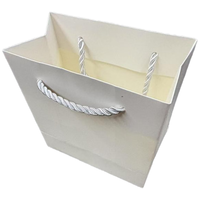 千寻210g白卡纸袋 13×7×14.5cm 起订量500 45天发货（可定制）