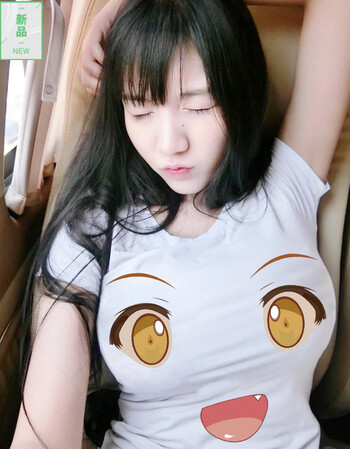 潮流前线商场同款 修身显胸大创意搞笑t恤女恶搞学生搞怪短袖性感可爱
