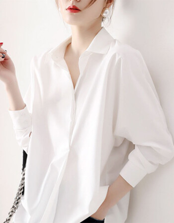 日系纯色白衬衫女春秋新款简约单排扣长袖抗皱垂感宽松百搭潮sn4863
