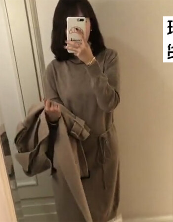 金蘑菇菇 可以搭配超多冬季大衣的复古堆堆领系腰带针织连衣裙女 杂