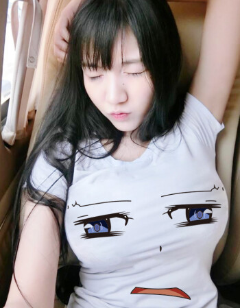 夏尔维纳修身显胸大创意搞笑t恤女恶搞学生搞怪短袖性感可爱显瘦卡通