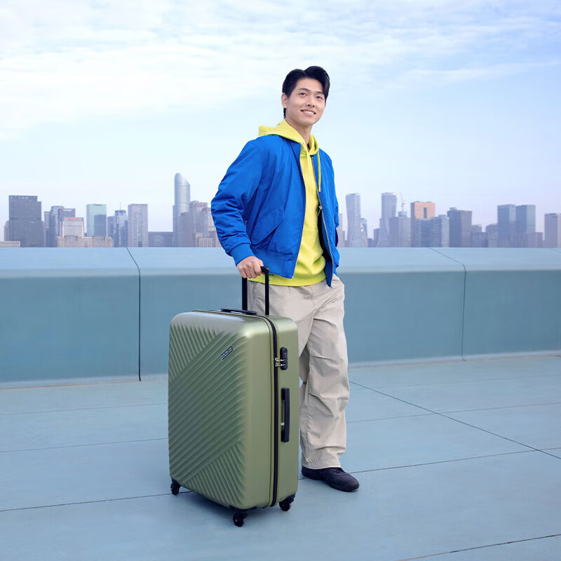 美旅箱包行李箱28英寸耐磨抗撞拉杆箱超轻万向轮旅行箱橄榄绿TV7密码箱包 橄榄绿28英寸 【需托运|适用长途】