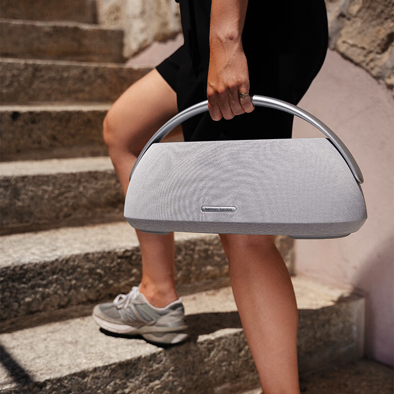 Harman Kardon/哈曼卡顿 GO+PLAY 3 边走边唱三代户外音响 便携蓝牙音箱 三分频设计  家用影院音响 灰色