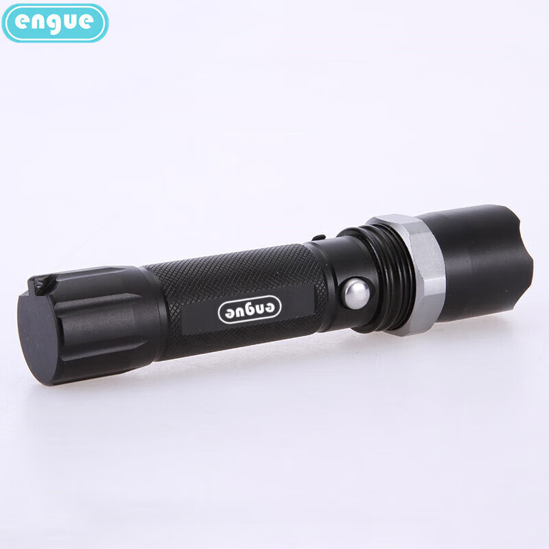 engue三档强光调焦金属手电筒  EG-110
