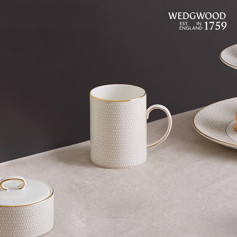 WEDGWOOD威基伍德金色几何马克杯340ml	
