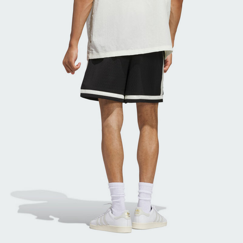 三叶草（Adidas）阿迪达斯ADIDAS 三叶草男女时尚运动梭织短裤JD5198 黑色  XL 