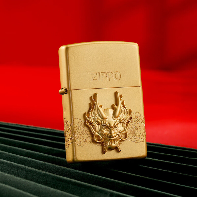 ZIPPO  喷砂镀金贴章龙打火机
