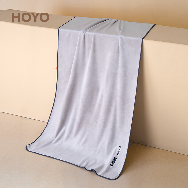 HOYO日本刺绣浴巾成人 家用柔软吸水速干大毛巾裹巾 浅灰色 70*140cm 【A类】浅灰色刺绣浴巾1条